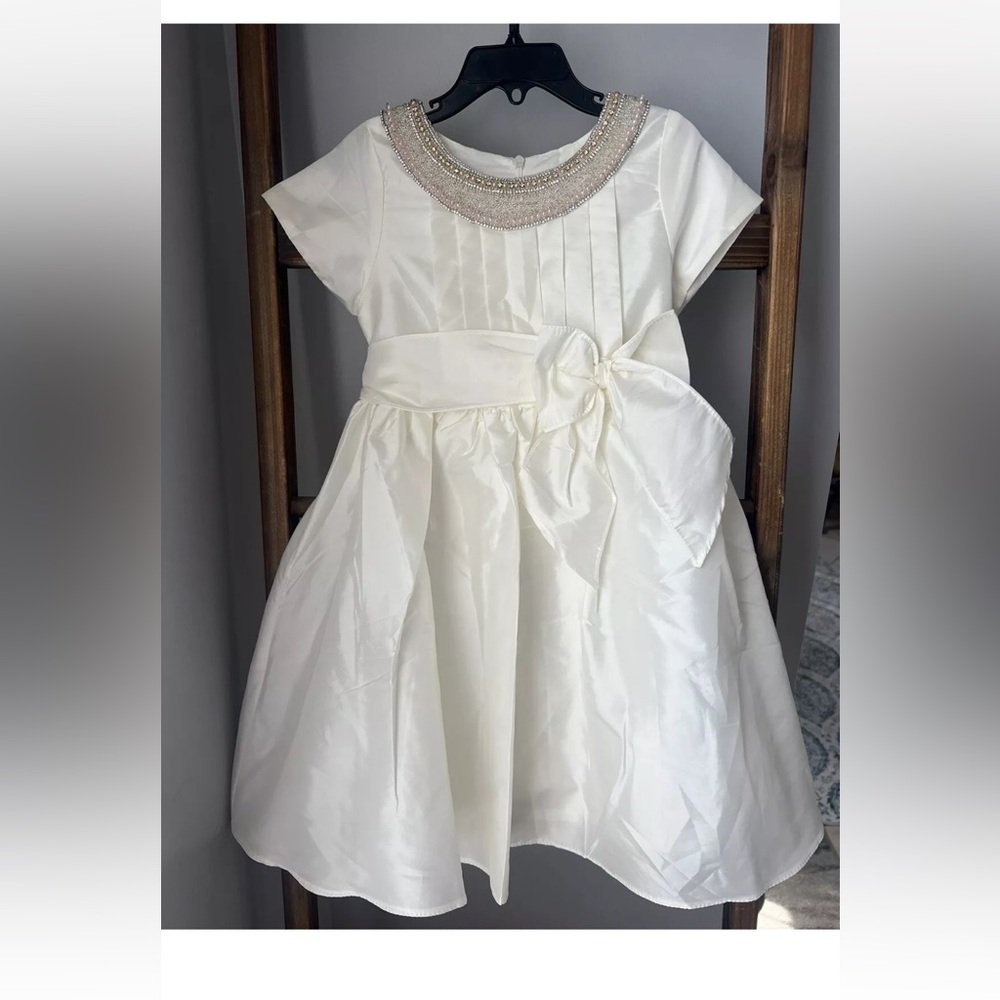 Girls formal Flower Girl Dress! Sz.5T